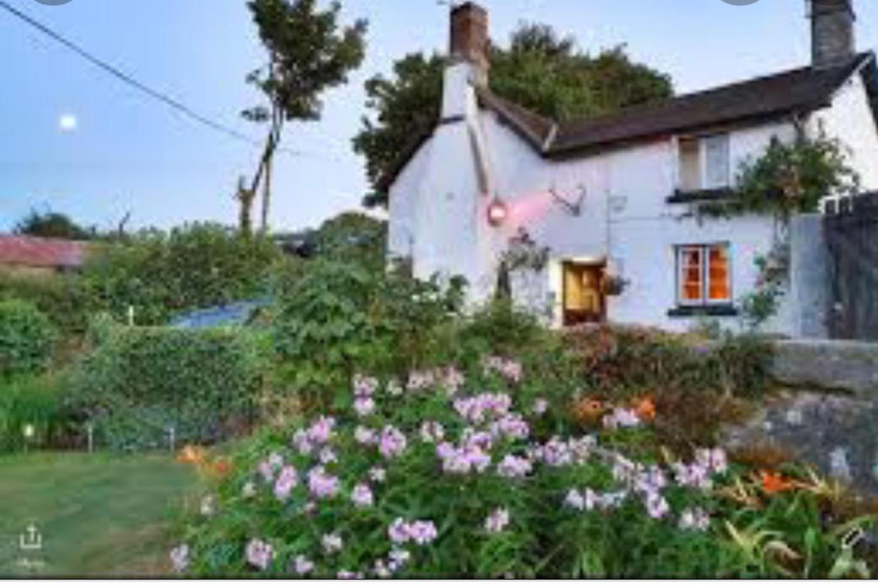 The Northmore Arms Throwleigh Exterior photo